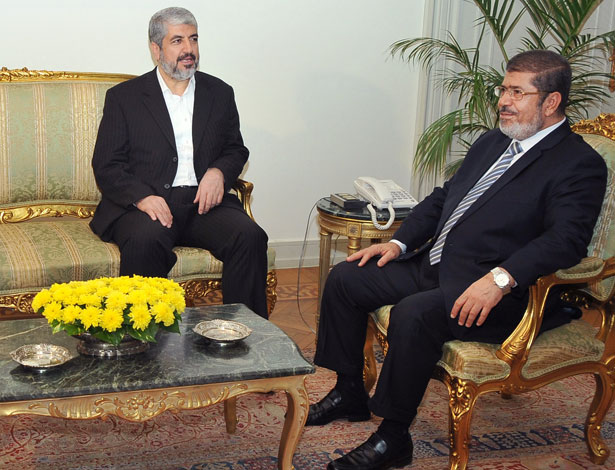 Mohammed Morsi meets with Khaled Mashaal