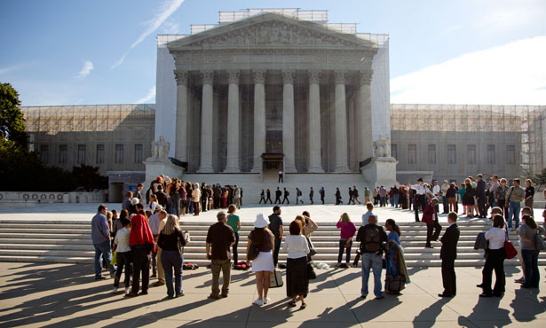 Line of people waiting to enter the Supreme Court
