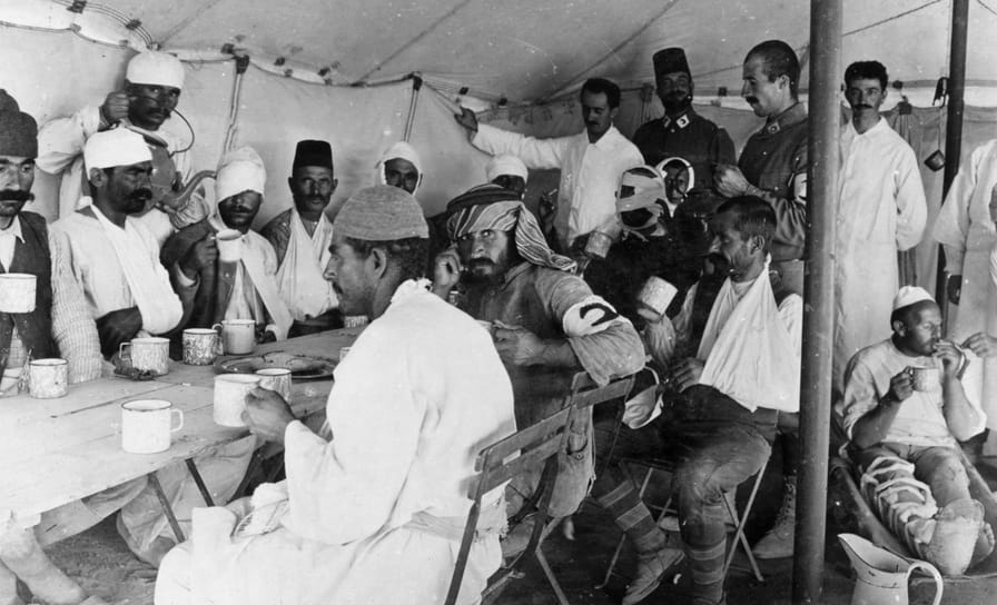 A-dining-tent-at-a-Red-Crescent-hospital-Hafir-1916