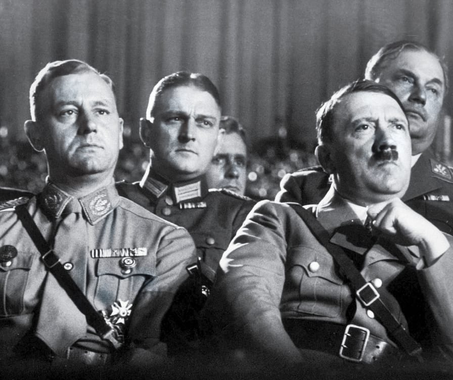 A-group-of-Nazi-leaders-including-Adolf-Hitler