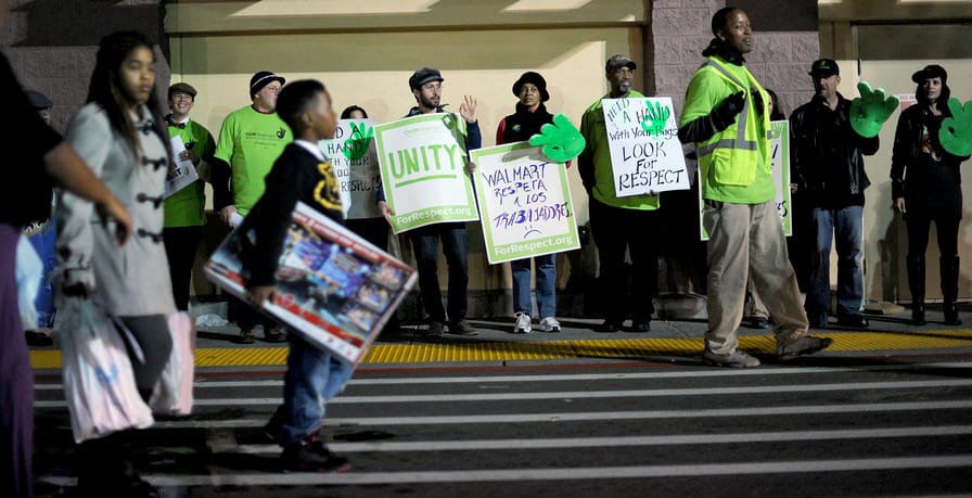 Protesters-picket-outside-a-Walmart-store-as-holiday-sales-commence-in-San-Leandro-California-November-22-2012.-ReutersNoah-Berger