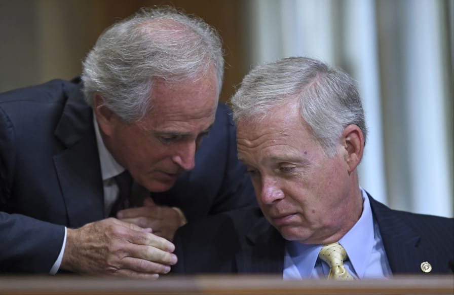 Senator-Bob-Corker-and-Sen.-Ron-Johnson