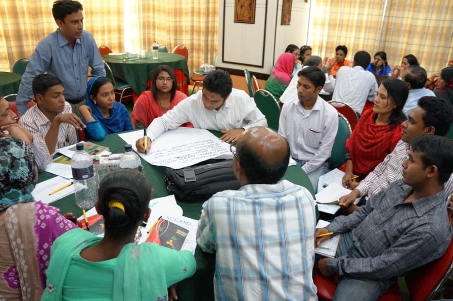 Meeting-in-Dhaka-of-the-IndustriALL-Bangladesh-Council
