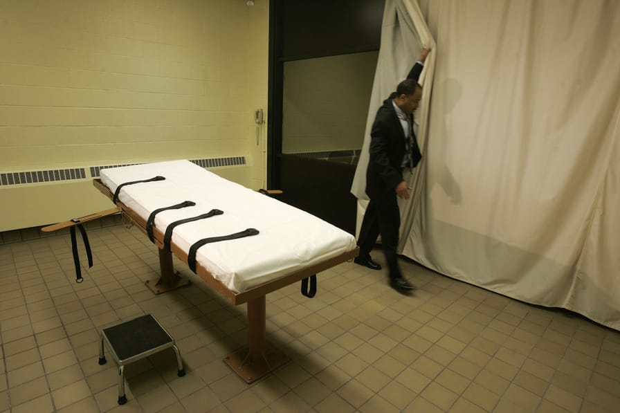 The-death-chamber-at-the-Southern-Ohio-Correctional-Facility-in-Lucasville-Ohio-AP-ImagesKiichiro-Sato-File