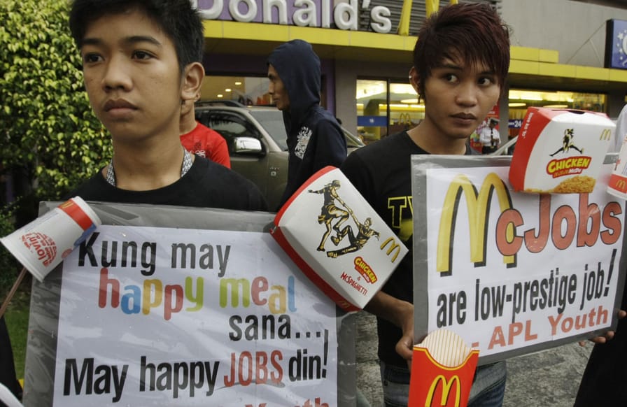 Philippines-fast-food-worker-protest