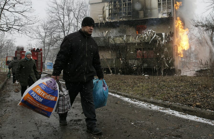 Burning-residential-block-outside-Donetsk