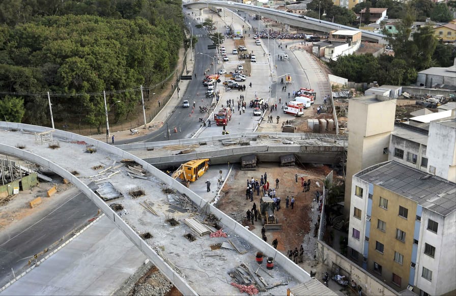 Brazil-overpass-collapse