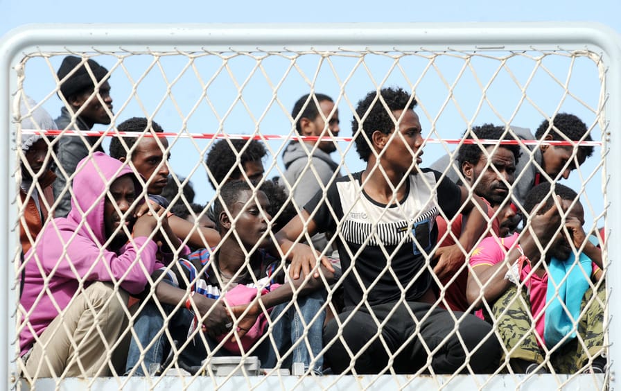 Migrants-on-an-Italian-vessel