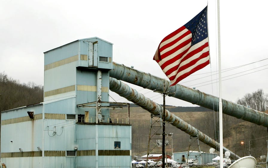 Coal-Like-Tobacco-Has-to-Go—But-It-Must-Be-Phased-Out-Carefully