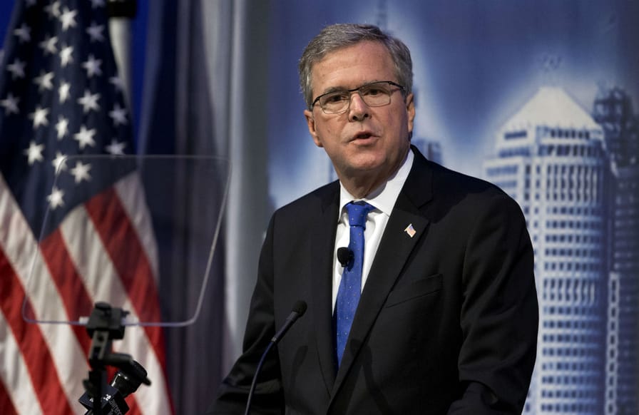 Jeb-Bush-speaks-at-Economic-Club-in-Detroit