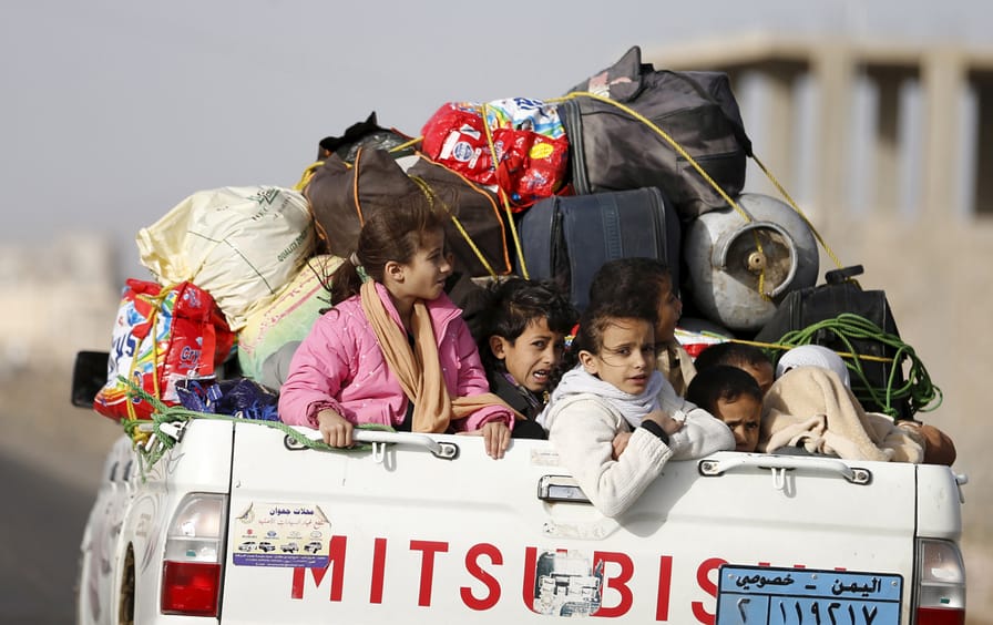 Refugees fleeing Sana