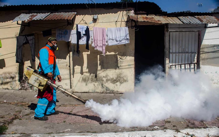 elsalvador_zika_fumigate_ap_img