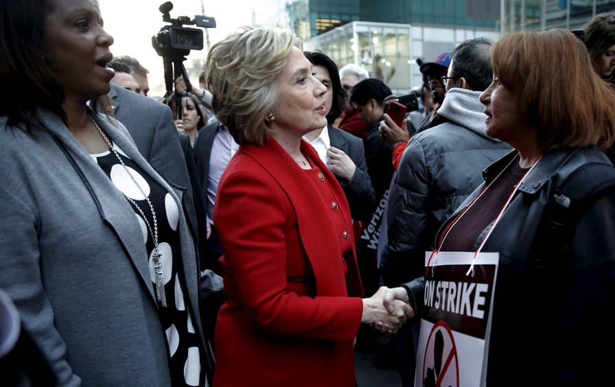 Hillary Clinton on Verizon picket line