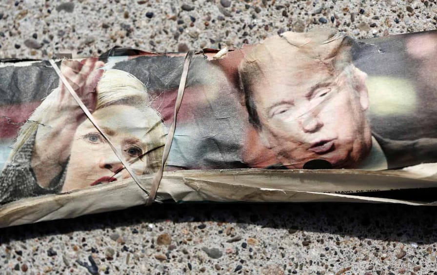 Newspaper_Trump_Clinton