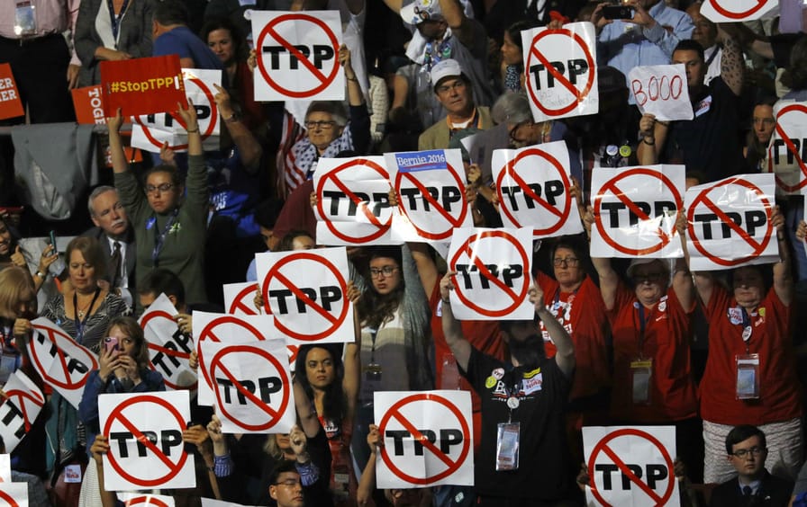 Stop TPP signs