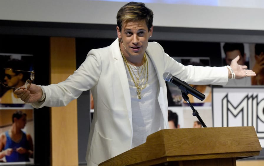 Simon Schuster Cancels Milo Yiannopoulos Book Deal