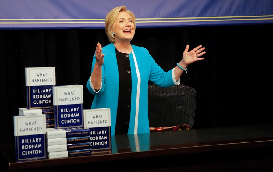 Clinton in Barnes & Noble