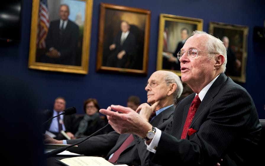 Anthony-Kennedy_pointing_ap