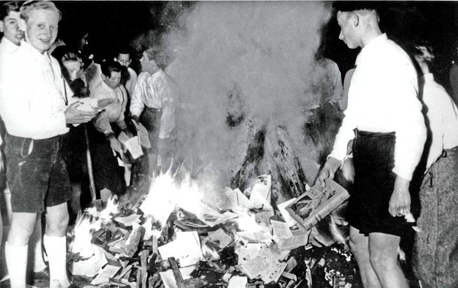 book-burning-Salzburg-1938_ap_img
