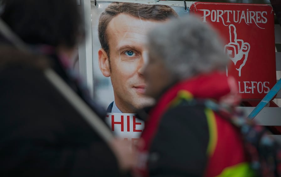 Macron Poster France