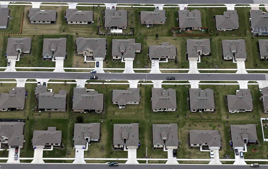 suburbs-housing-subdivision-gt-img
