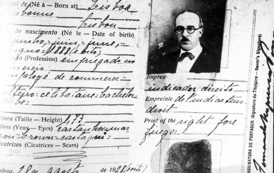 Fernando Pessoa's ID card, 1900.