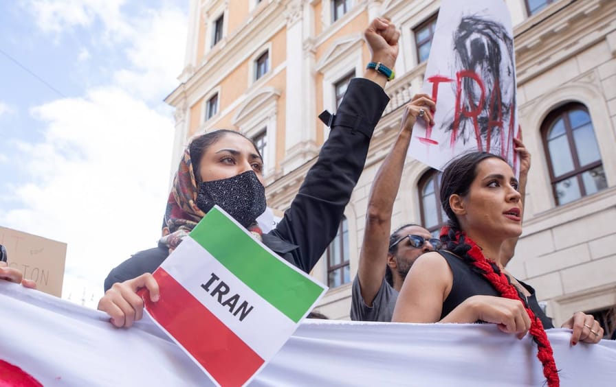 Demonstration organized in Rome by the Iranian community in