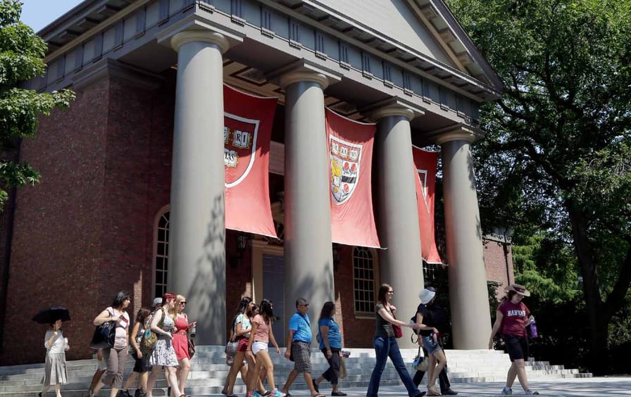 Prospective students tour the Harvard campus