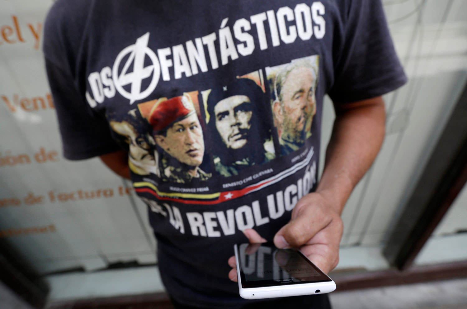 Washington’s Secret ‘Cuba Twitter’ Program Is the Same Old Policy of Regime Change