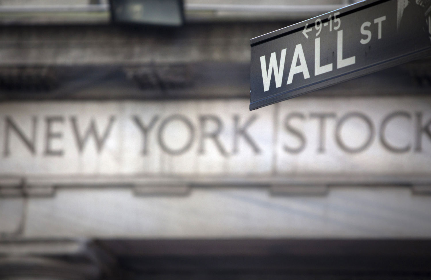 Why Is Cuomo Leaving Wall Street Cash on the Table?