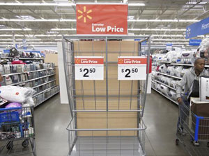 Former Walmart District Manager Accuses Company of Widespread Inventory Manipulation