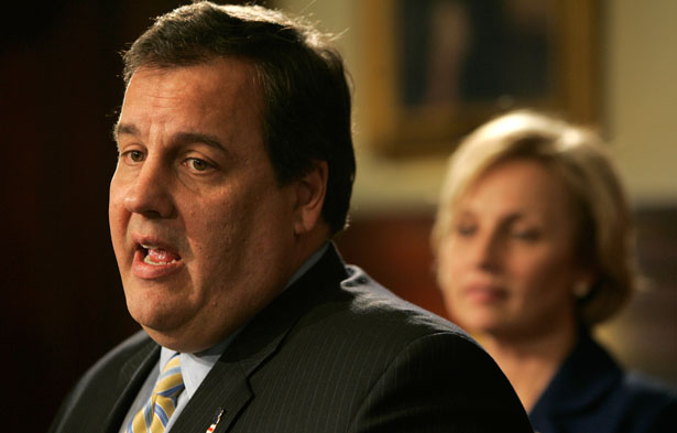 Chris Christie Is Quietly Raising Millions for the GOP