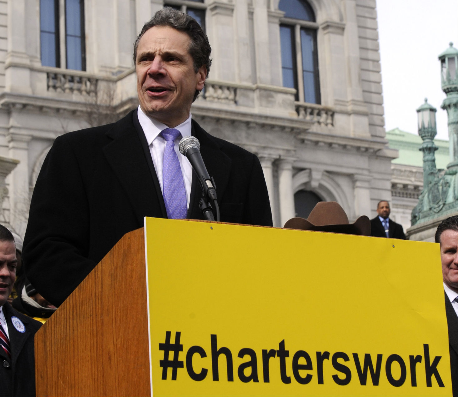 Protests Against Cuomo Are Good Sign for de Blasio