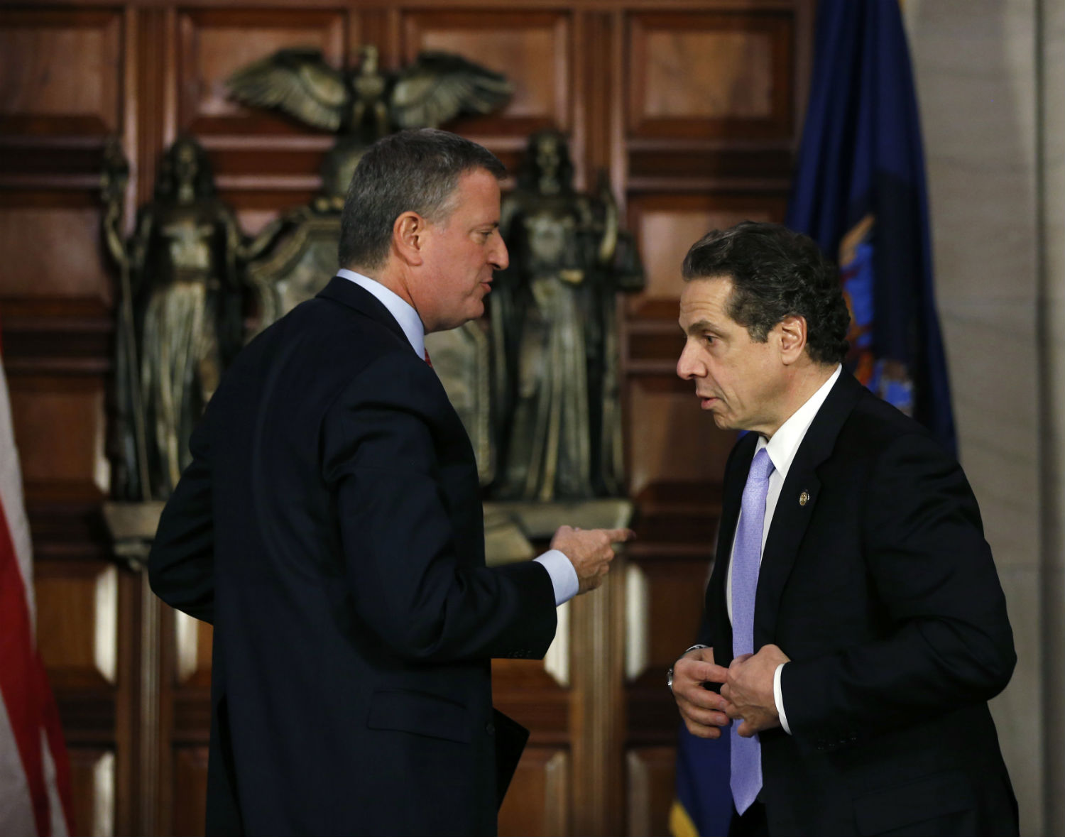 Cuomo’s Bogus Logic vs. de Blasio’s Call for a Higher Wage