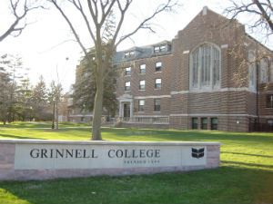 Grinnell College Offers $100,000 Prize to Young Social Justice Activists