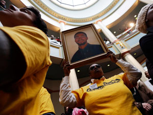 Let’s End All Gun Deaths, Not Just Mass Killings