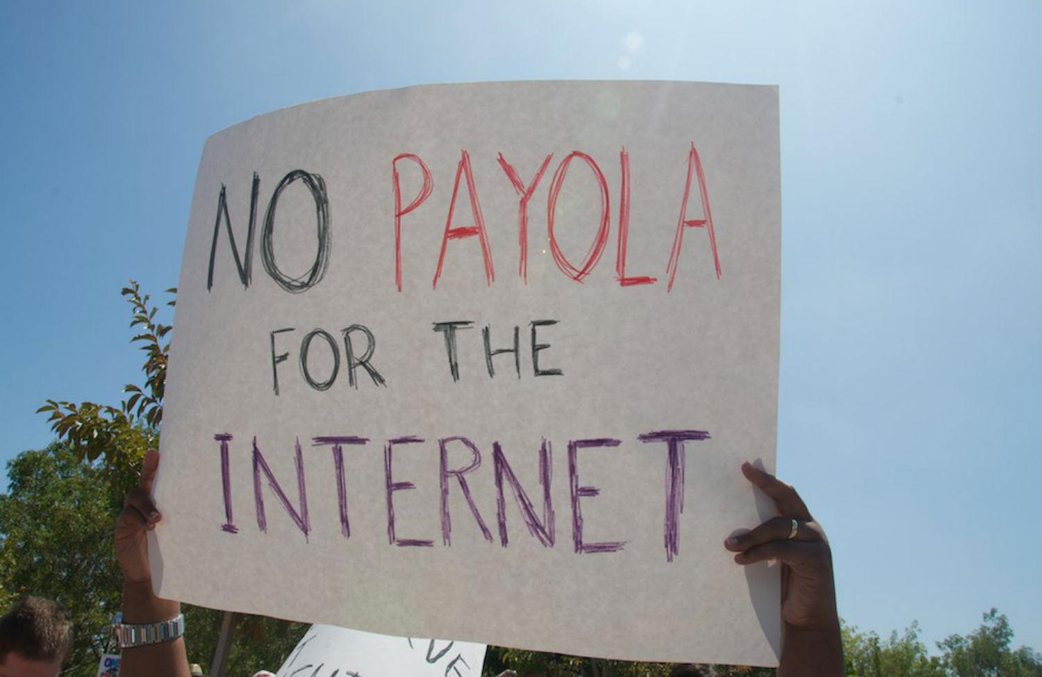 Leading Civil Rights Group Just Sold Out on Net Neutrality