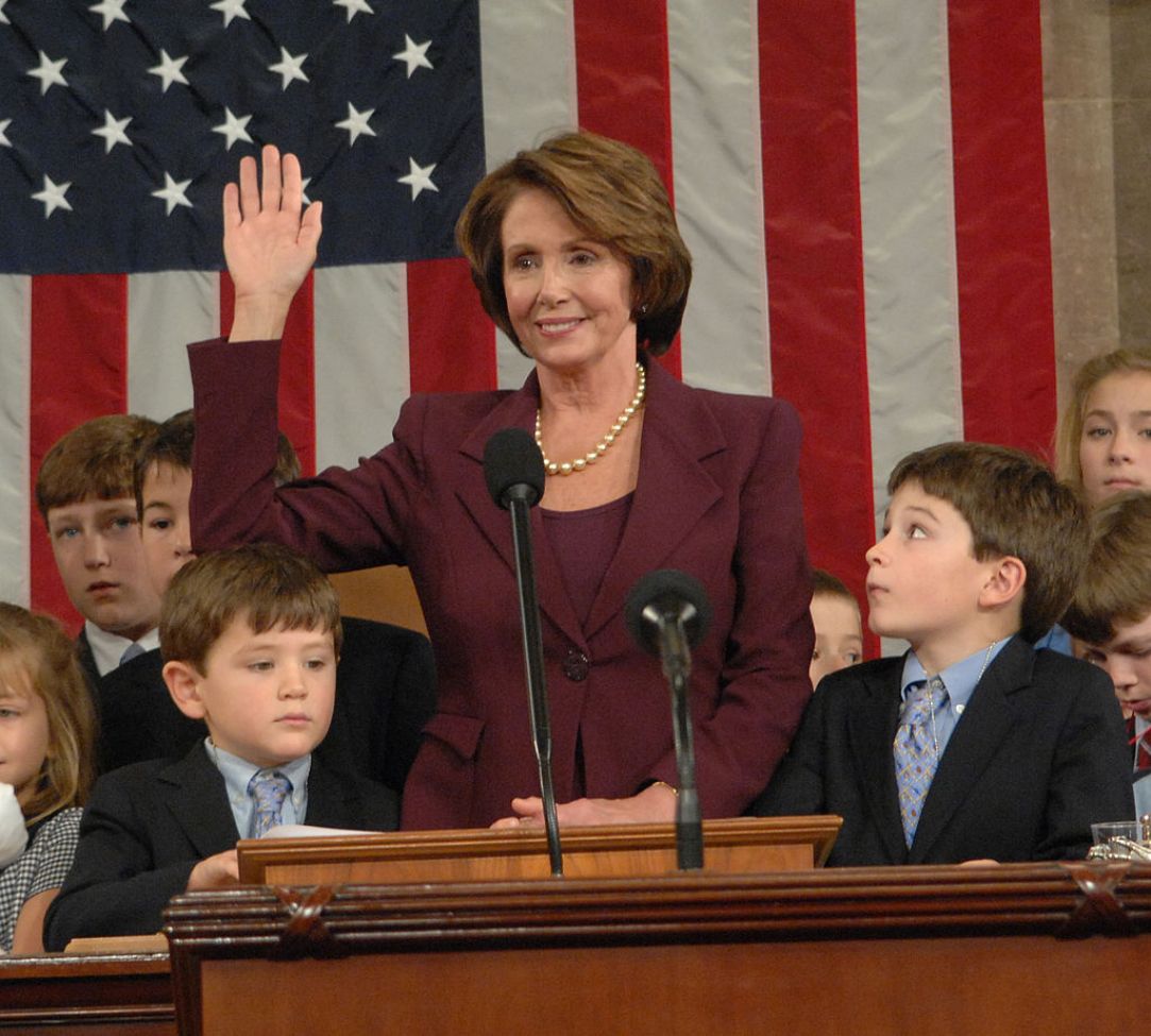 Nancy pelosi first female speaker of the house