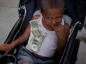 This Week in Poverty: Food Policy, EITC Expansion and Financial Security for All