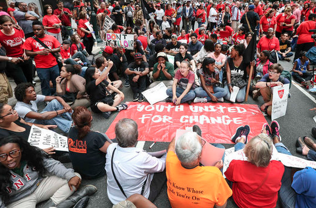 Students Storm Christie-Corbett Fundraiser, Sideline Westboro Baptists and #RiseNGrind