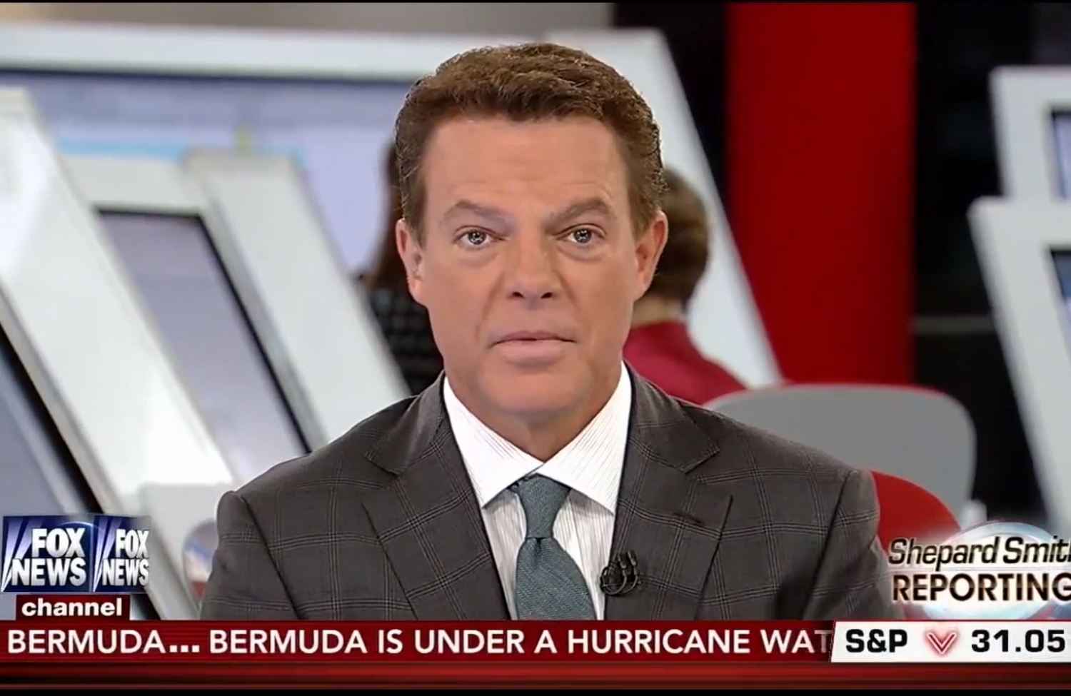 Shep Smith Slams Fellow Foxers for Fanning Fear of Ebola