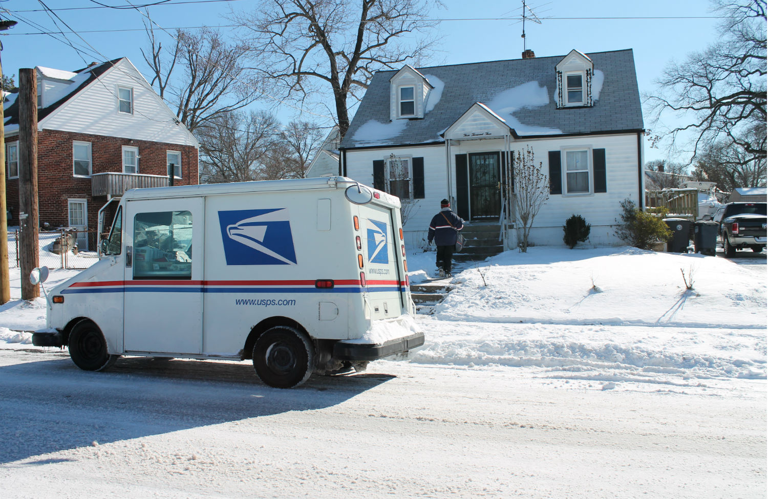Thank Postal Workers by Fighting to Save the Postal Service