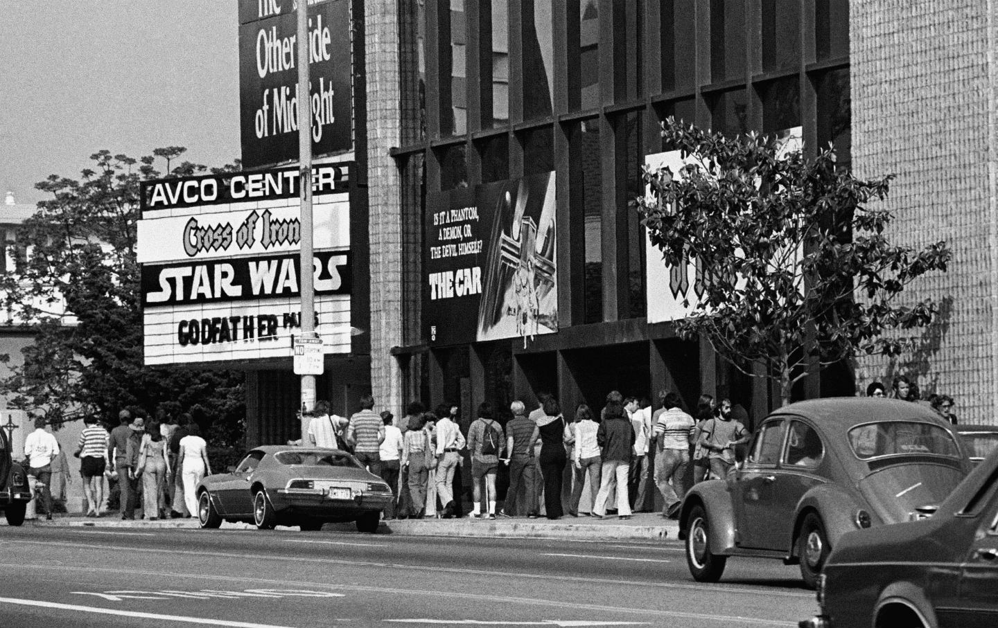 May 25, 1977: ‘Star Wars’ Opens in Theaters