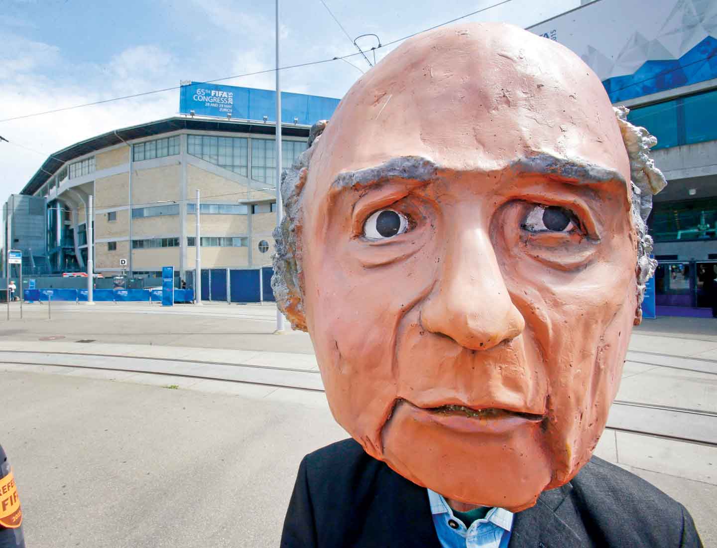 Snapshot: Fifa’s Self-Chopping Head