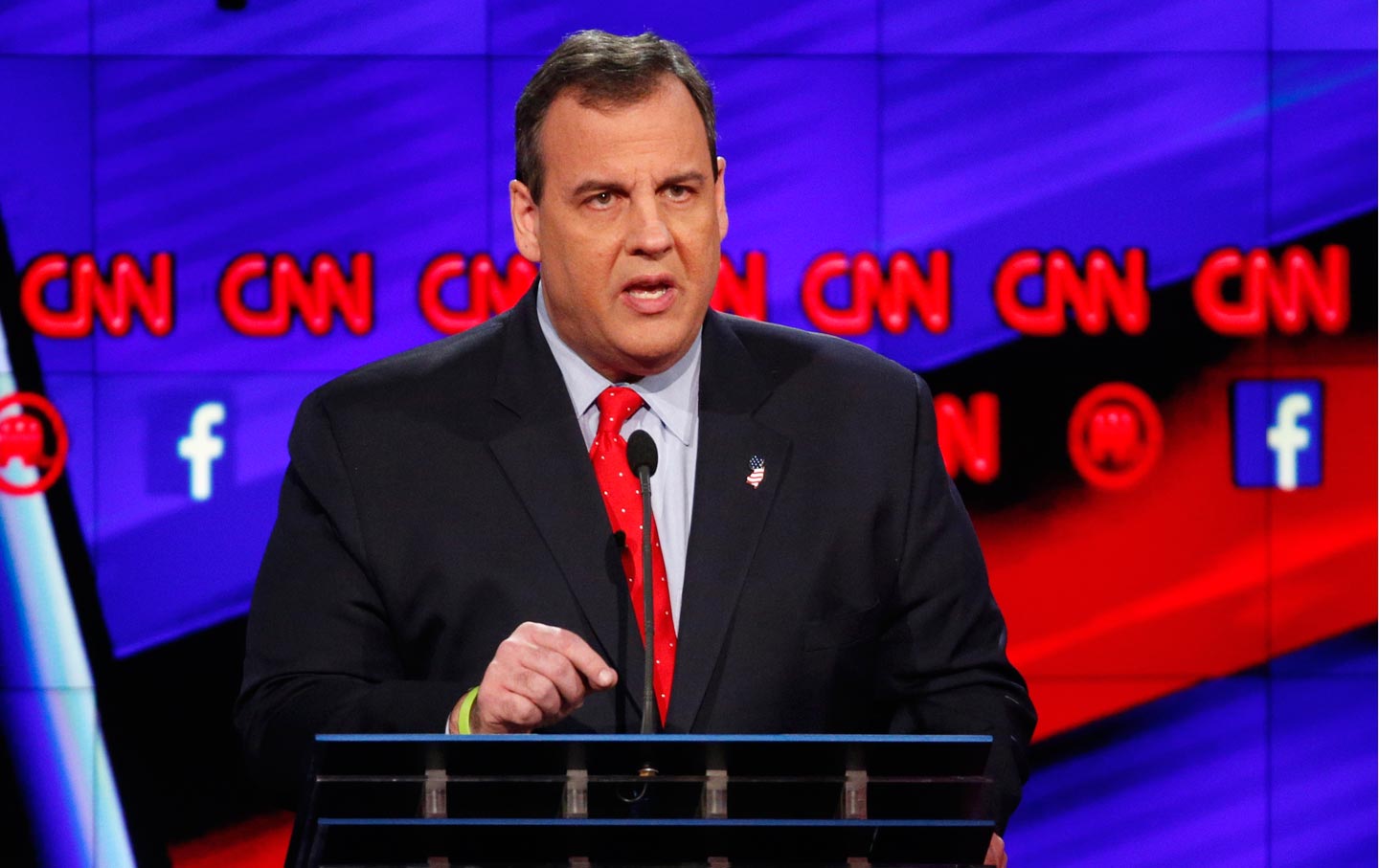 Chris Christie Says He’d Shoot Down Russian Planes and Trigger War