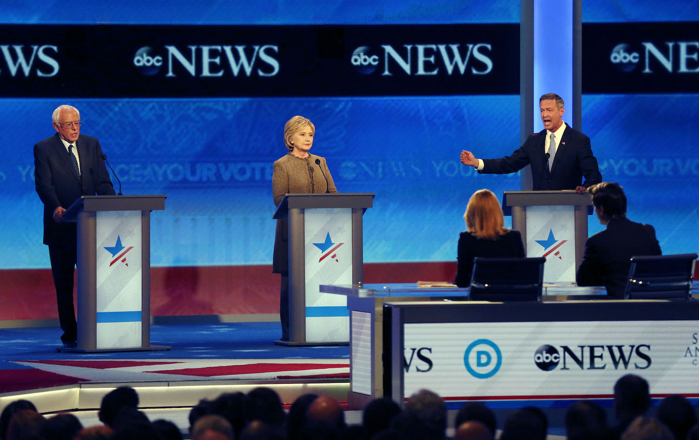 Democrats Debate in the Shadows of a Saturday Night Before Christmas