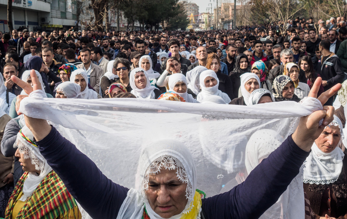 protesters in Diyarbakir