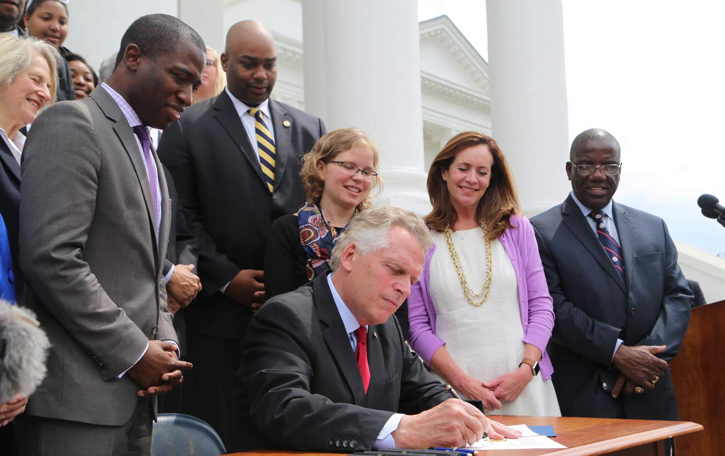 Virginia Just Gave 200,000 People the Right to Vote