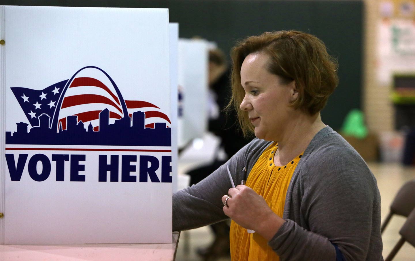 Missouri_voting_AP_img