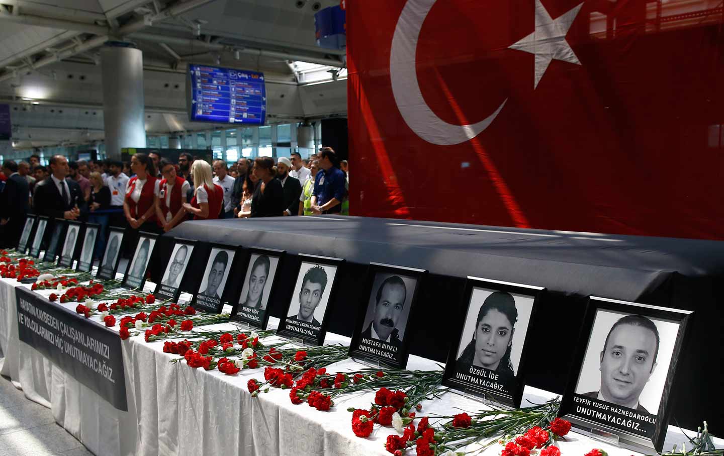 Istanbul airport memorial